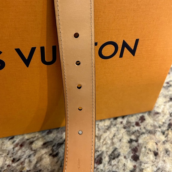 LOUIS VUITTON VERNIS INITIAL BELT - Picture 12 of 13